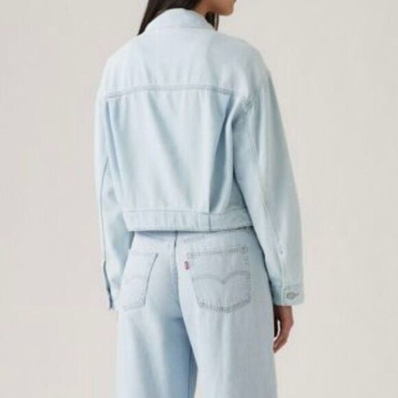 Levis Premium NWT SzXS Pool Party Medium Wash Featherweight  Trucker Jean Jacket - Picture 11 of 12